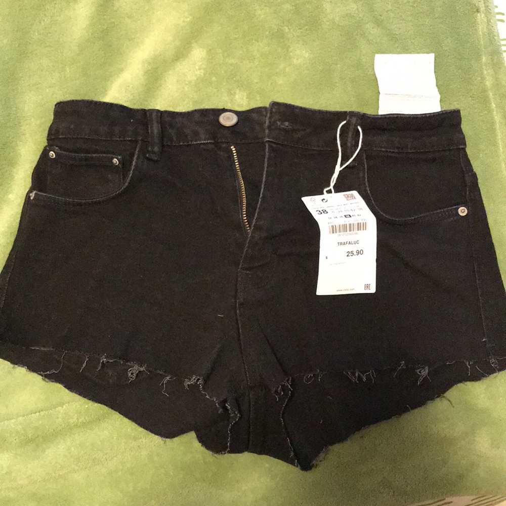 NWT ZARA BLACK JEAN SHORTS HIGH WAIST
